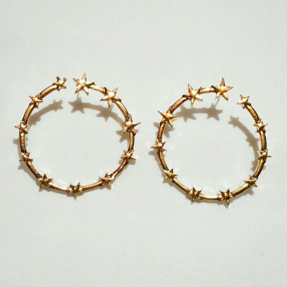 2/$22☆Starry hoop earrings